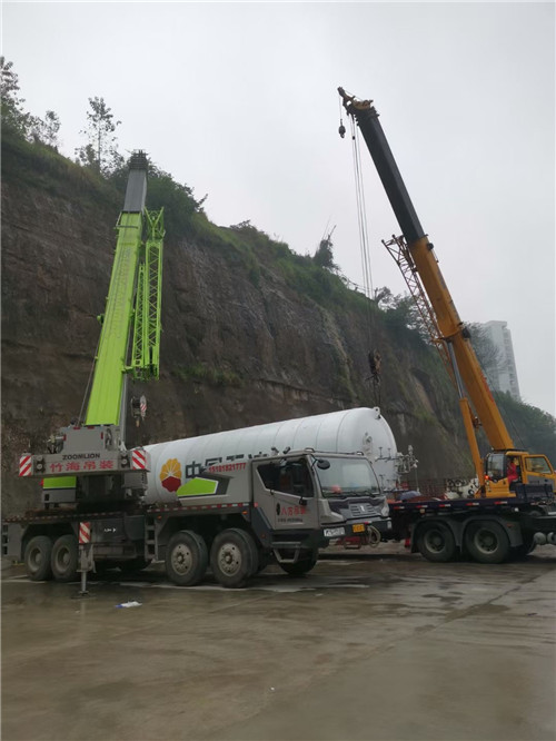 淮安区“不怕风雨冻”—— 吊车的 “恶劣环境适应” 技术